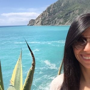 Meet your Posher, Neriluz